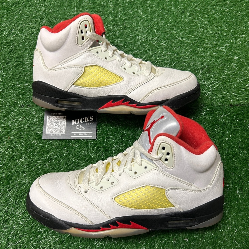 Nike Air Jordan 5 Retro Fire Red Silver Tongue 2020 Size 7y (440888-102)